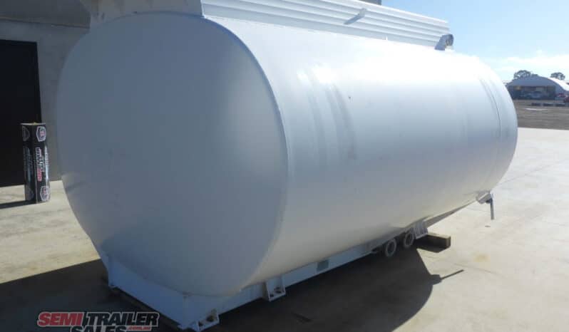 
								Marshall Lethlean 9830 Litre Alloy Tank full									