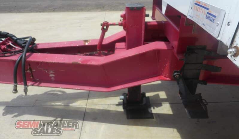 
								2011 Nixon Curtainsider PIG Trailer full									