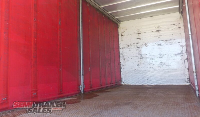 
								2011 Nixon Curtainsider PIG Trailer full									