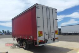 
										2011 Nixon Curtainsider PIG Trailer full									