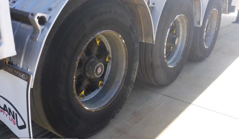 
								1985 Hockney Emulsion Tanker full									