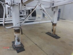 
										1978 Freighter 20FT Skel full									