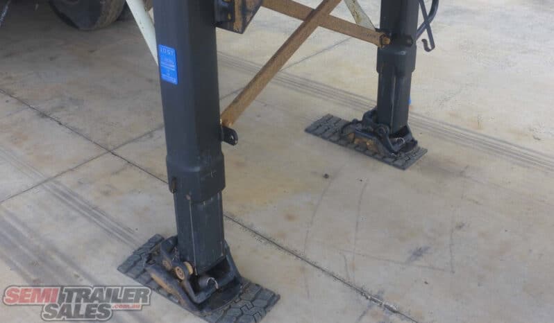 
								2001 Byford Stainless Steel Tanker full									