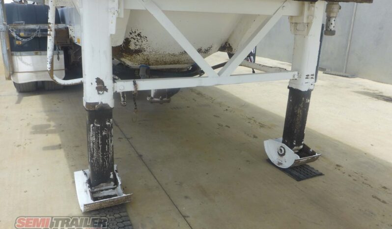 
								2006 Marshall Lethlean Bulk Tanker B Double SET full									