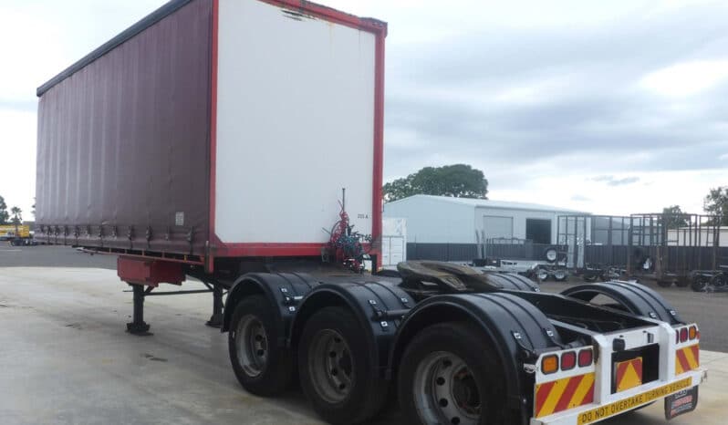 
								2004 Barker 12 Pallet Curtainsider A Trailer full									