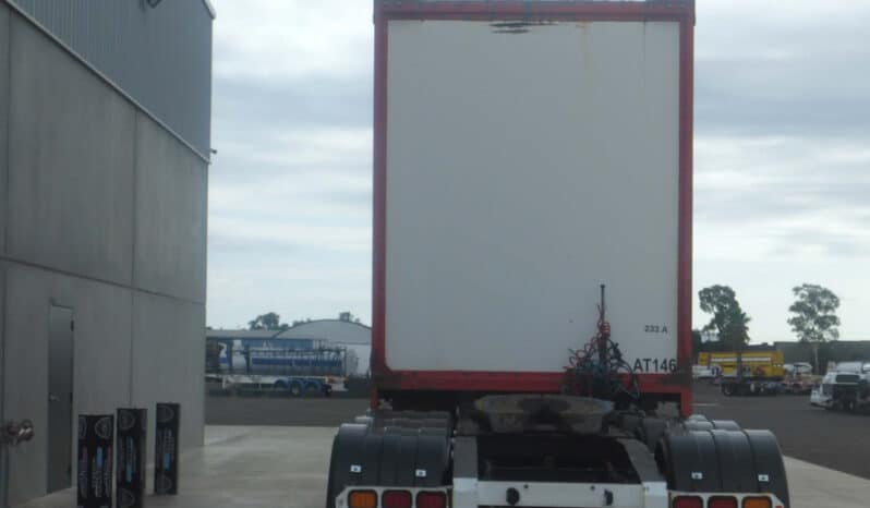 
								2004 Barker 12 Pallet Curtainsider A Trailer full									