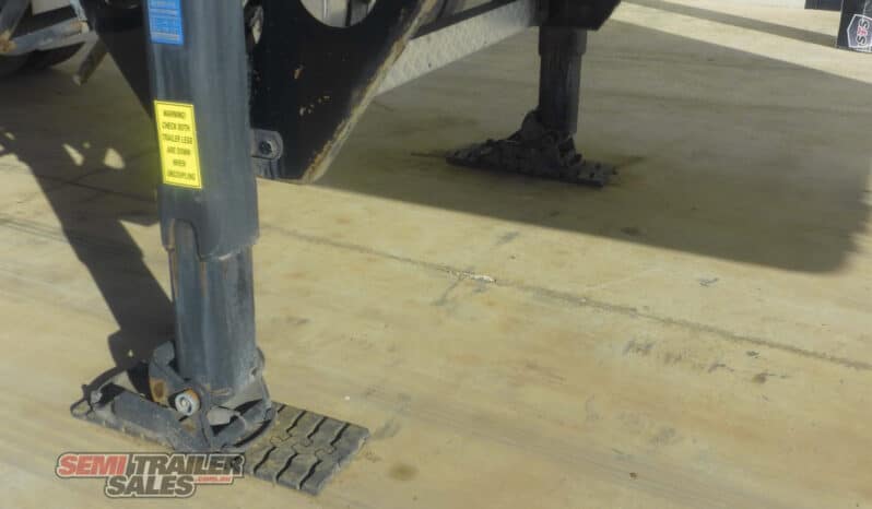 
								2005 Peki 16 Pallet Bogie Chiller Pantech full									