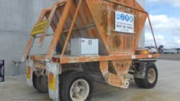 
										1980 Abeson Lime Spreader DOG Trailer full									