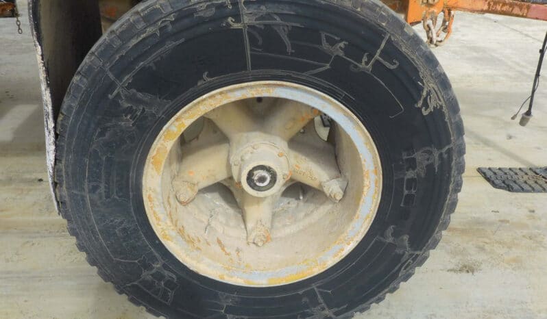 
								1980 Abeson Lime Spreader DOG Trailer full									