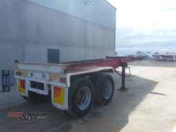 
										1990 Krueger 20FT Skel full									