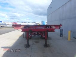 
										1990 Krueger 20FT Skel full									