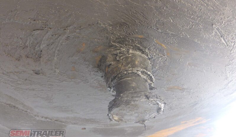 
								1990 Krueger 20FT Skel full									