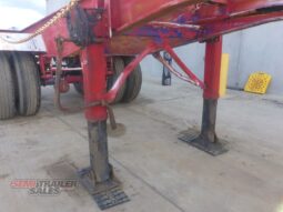 
										1990 Krueger 20FT Skel full									