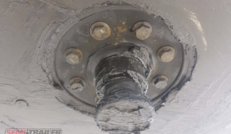 
								2013 Dunstan Farmers Engineering Vacuum Tanker A Trailer full									