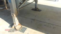 
										2009 Dickinson Stock Crate A Trailer full									