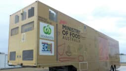 
										2012 SVM 48FT Mobile Kitchen Trailer full									