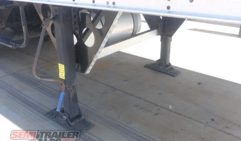 
								2004 Peki 16 Pallet Bogie Chiller Pantech full									