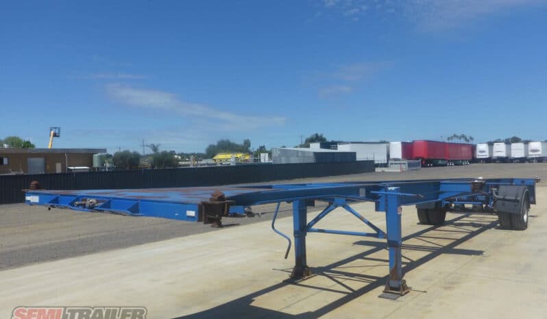 
								2007 Phenux Single Axle 40FT Skel full									