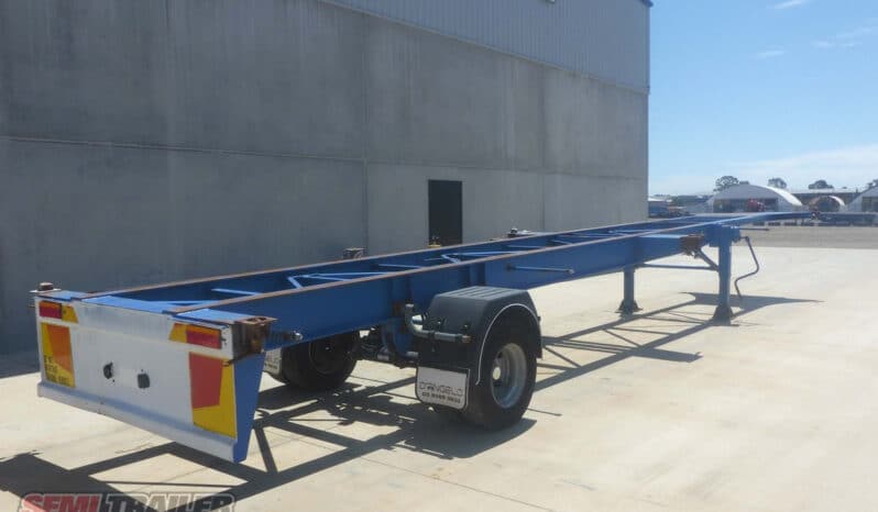 
								2007 Phenux Single Axle 40FT Skel full									