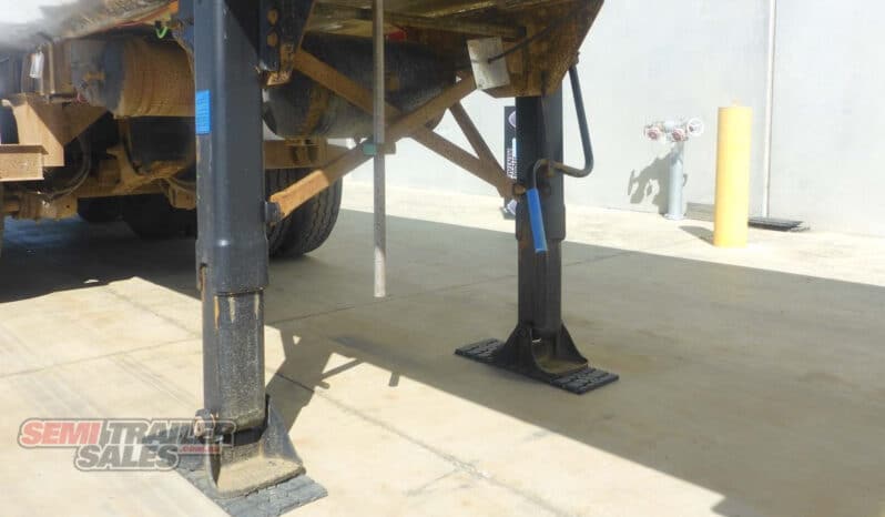 
								2001 Byford Stainless Steel Tanker full									