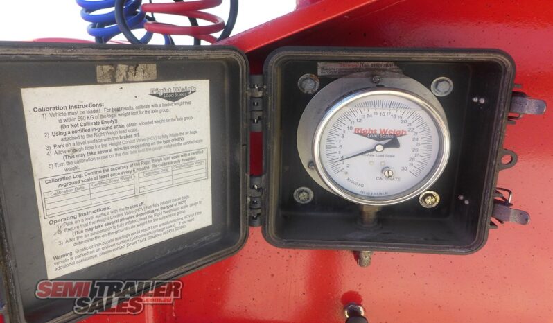 
								2009 Barker 12 Pallet FLAT Deck Curtainsider A Trailer full									