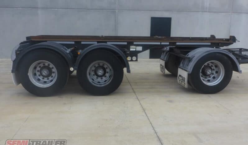 
								2006 Chris’s Body Builders 3 Axle BIN DOG Trailer full									