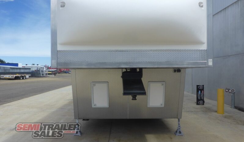 
								2013 Motorsport 5TH Wheel Transporter full									