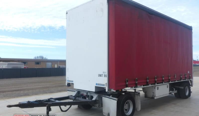 
								2009 Krueger 10 Pallet DOG Curtainsider full									