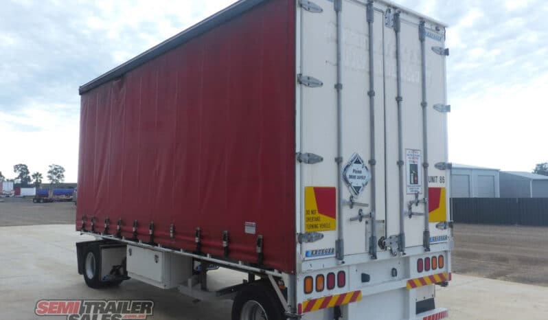 
								2009 Krueger 10 Pallet DOG Curtainsider full									