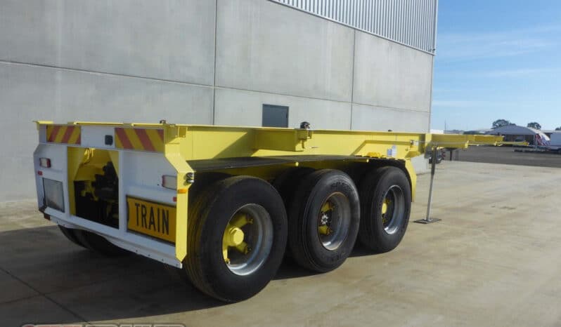 
								2005 Customquip 30FT TRI Axle Skel Road Train Lead full									