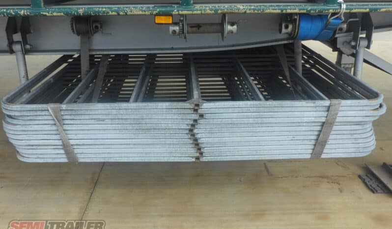 
								2013 Maxitrans 22 Pallet Curtainsider full									