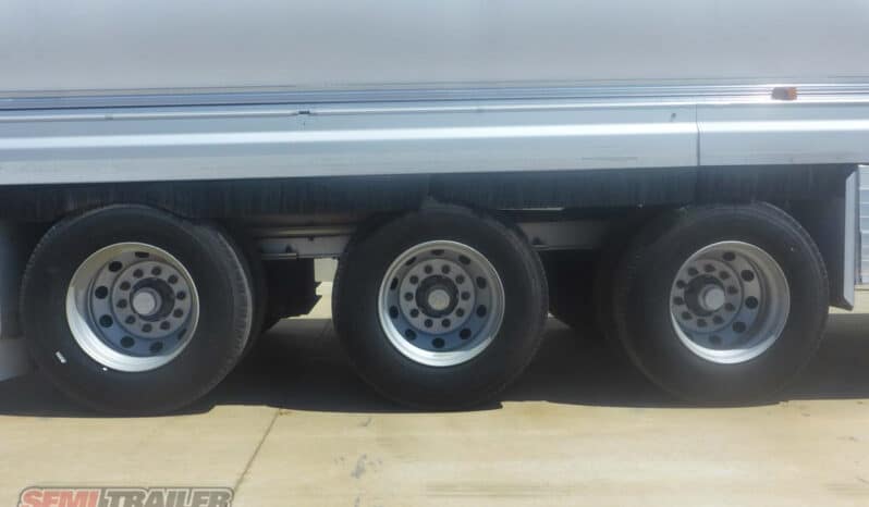 
								1994 Hockney Aluminium Tanker full									