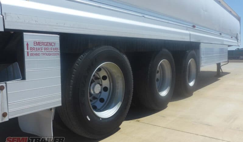 
								1994 Hockney Aluminium Tanker full									