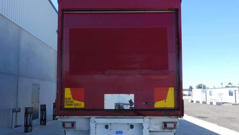 
								2006 Maxitrans 16 Pallet Bogie Pantech full									