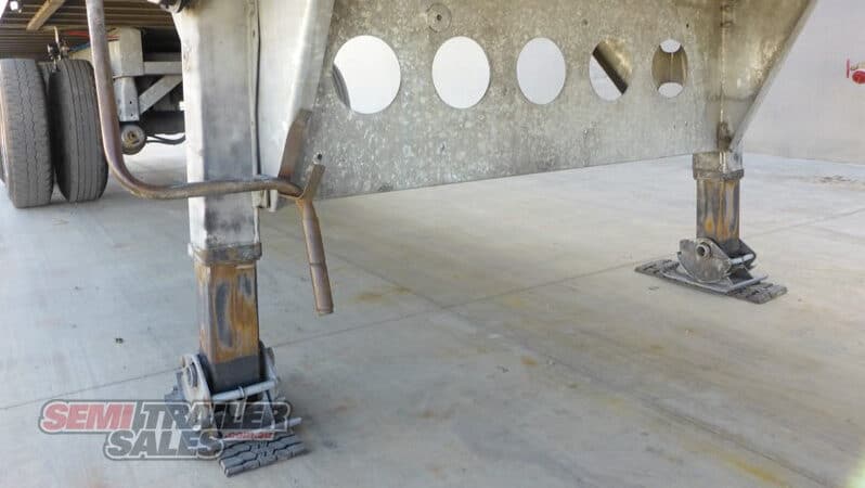 
								2006 Maxitrans 16 Pallet Bogie Pantech full									