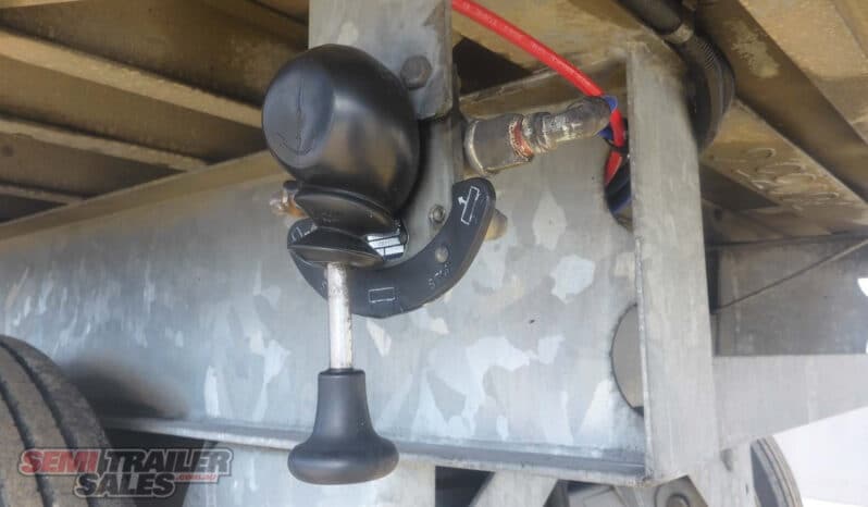 
								2005 Maxitrans 16 Pallet Bogie Pantech full									