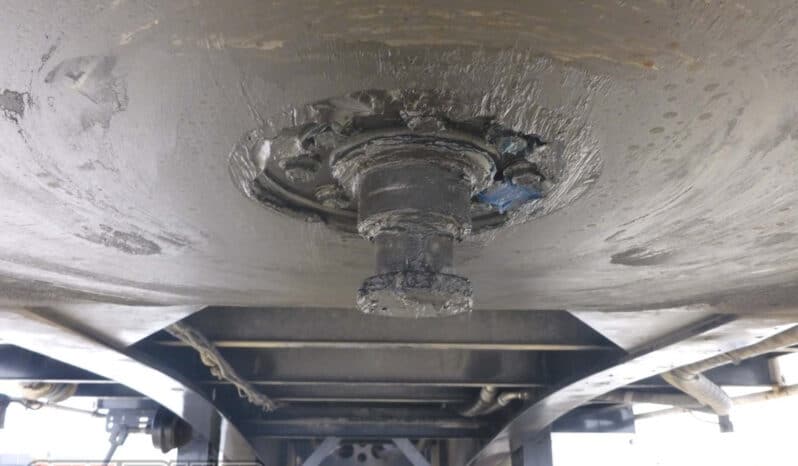 
								2018 Maxitrans FLAT TOP With MID Mount Crane full									