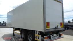 
										2010 Schmitz Cargo Bull Bogie 16 Pallet Refrigerated Pantech full									