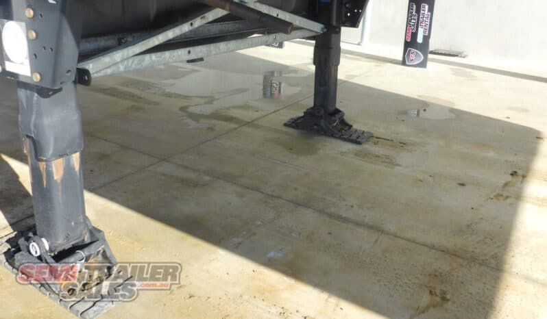 
								2010 Schmitz Cargo Bull Bogie 16 Pallet Pantech full									