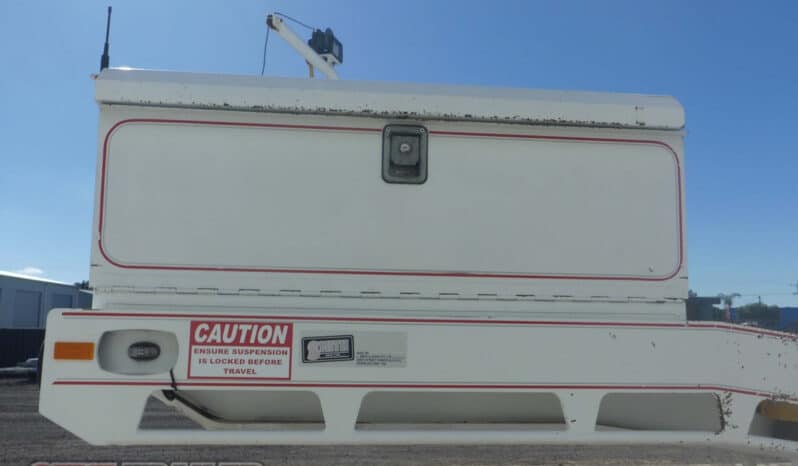 
								2004 J Smith & Sons Tandem Beavertail Plant Trailer full									