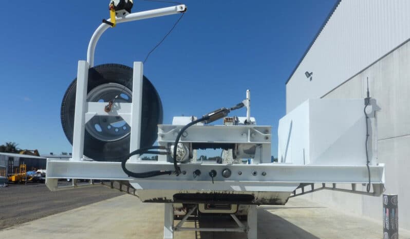 
								2004 J Smith & Sons Tandem Beavertail Plant Trailer full									