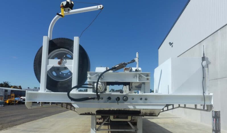 
								2004 J Smith & Sons Tandem Beavertail Plant Trailer full									