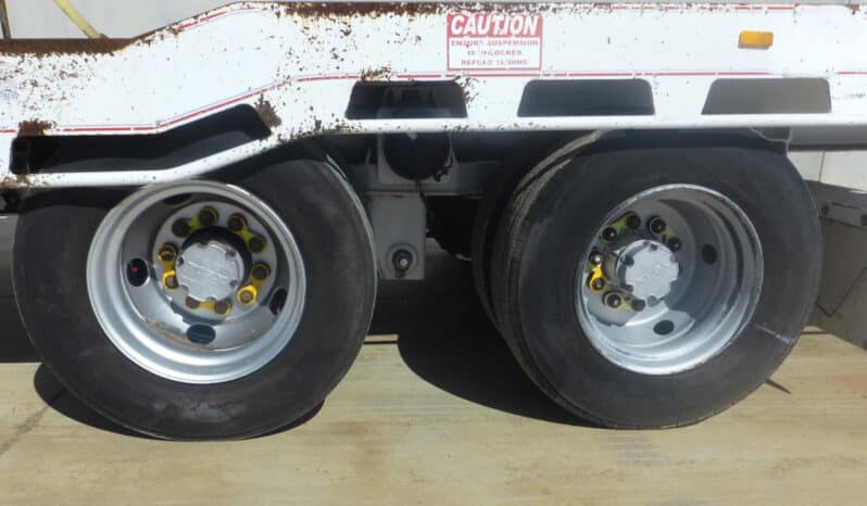 
								2004 J Smith & Sons Tandem Beavertail Plant Trailer full									