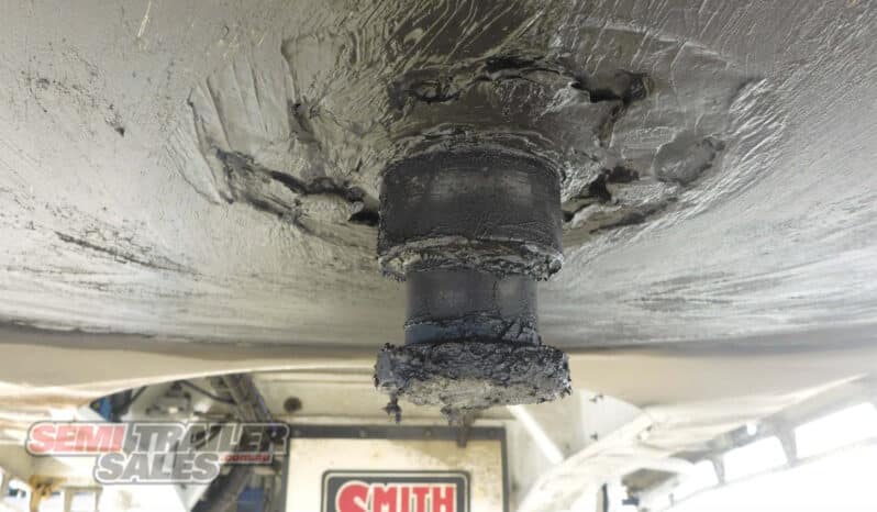 
								2004 J Smith & Sons Tandem Beavertail Plant Trailer full									