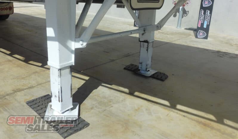 
								2004 J Smith & Sons Tandem Beavertail Plant Trailer full									