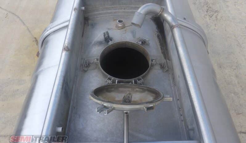 
2001 Custom 4,000 Litre Aluminium DOG Tanker full									