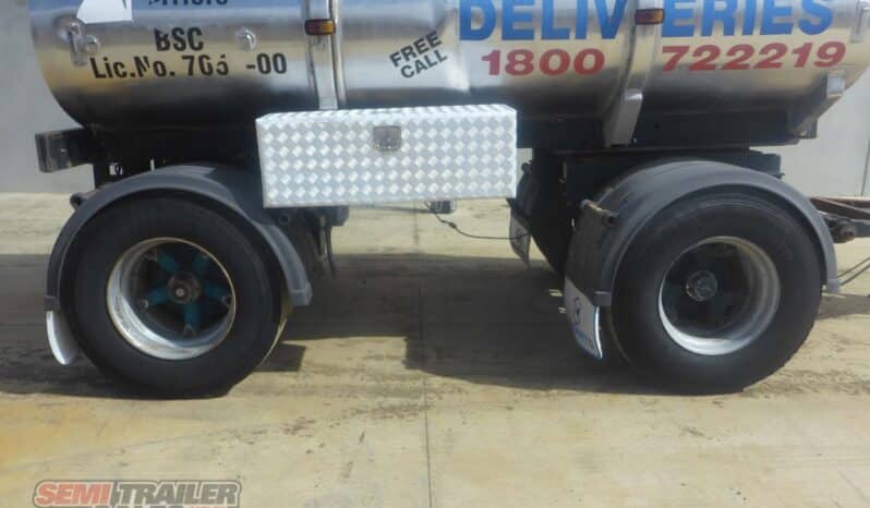 
2001 Custom 4,000 Litre Aluminium DOG Tanker full									