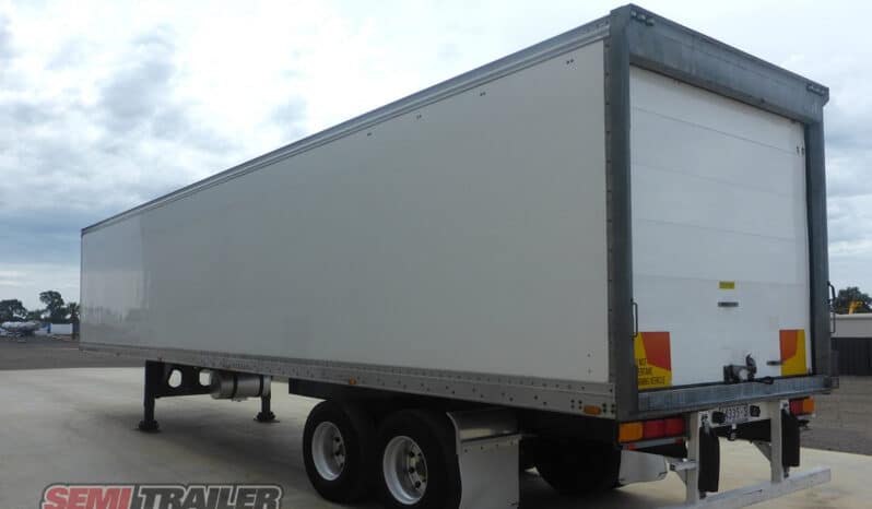 
								2006 Maxitrans Bogie Refrigerated Pantech full									