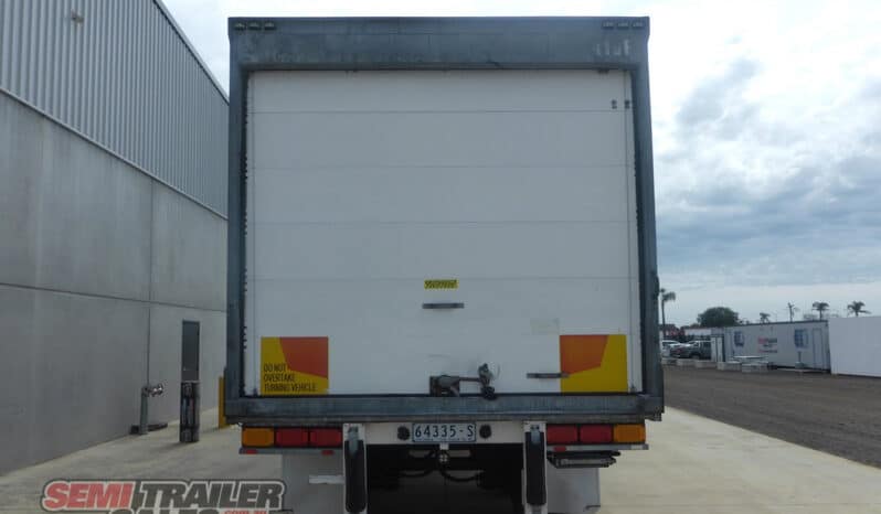
								2006 Maxitrans Bogie Refrigerated Pantech full									