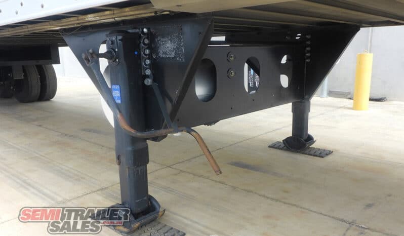 
								2006 Maxitrans Bogie Refrigerated Pantech full									